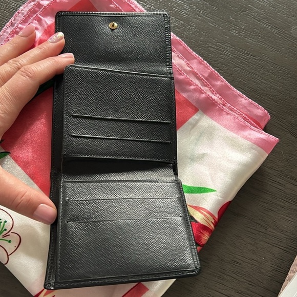 --SOLD-- LV Black unisex black wallet, card holders, cash holder and coin EUC - Picture 3 of 7